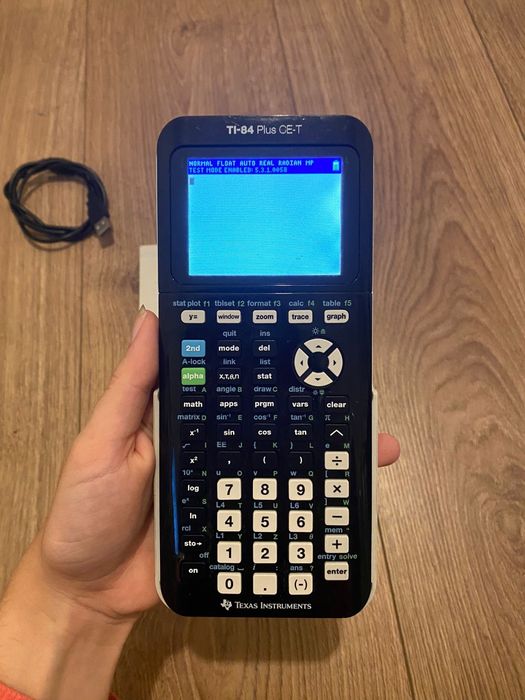 Calculadora Texas TI-84 PLUS CE-T