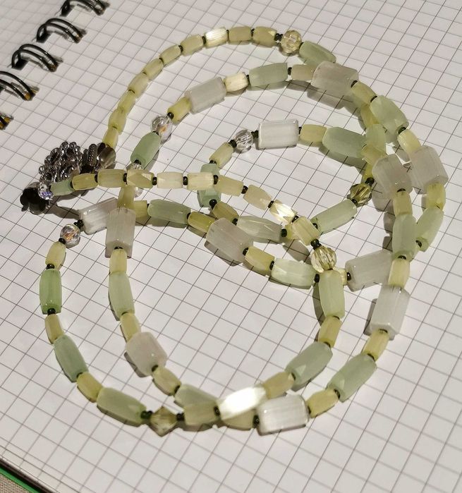 Распродаю старые украшения для женщин