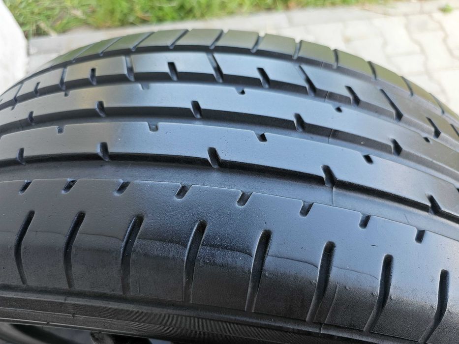 Lato Toyo 225/55 R19 6.5mm