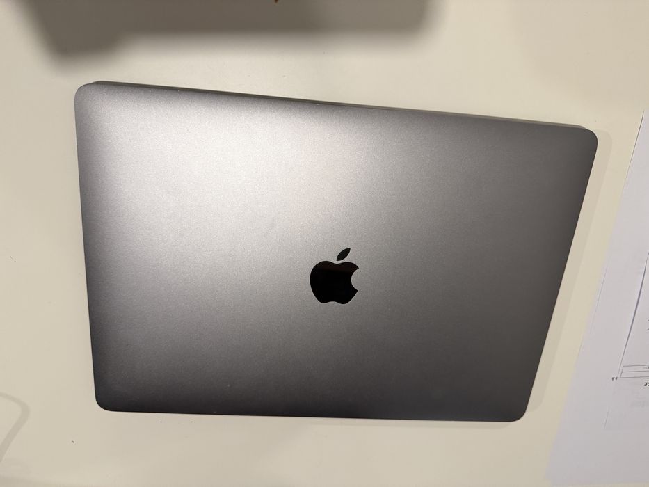 MacBook Pro 13” - 16GB / 512GB c\ bateria nova