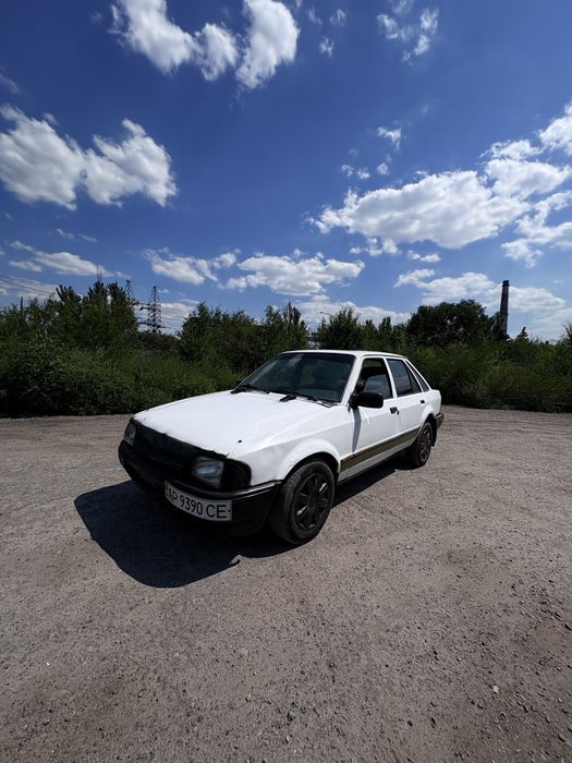 Ford Escort мотор 1.3