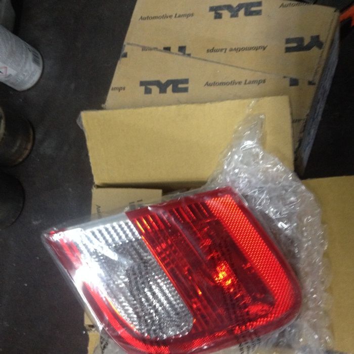 Farolins traz bmw