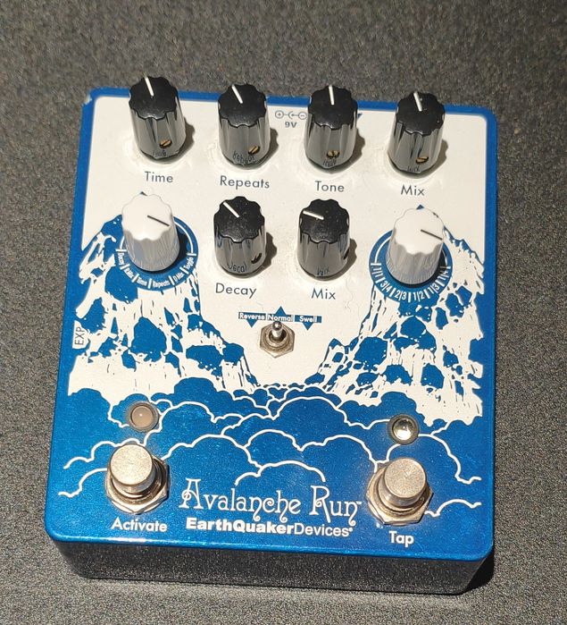 Earthquaker Devices Avalanche Run