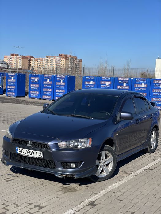 Mitsubishi lancer 10