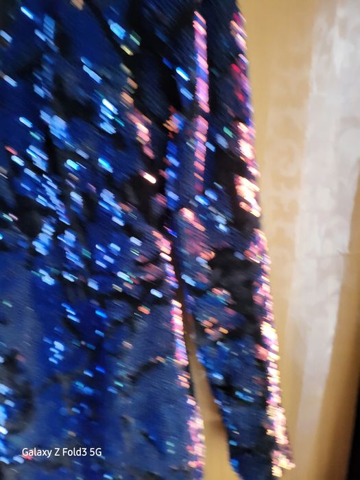 Продам новое платье