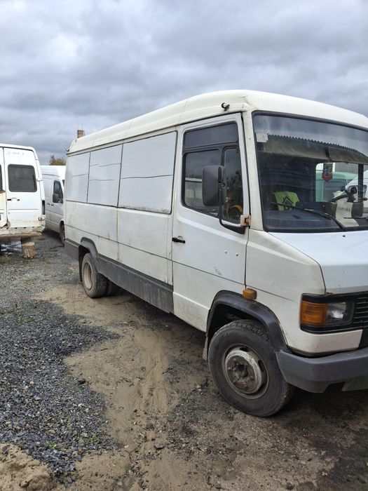 Продам мерседес 609