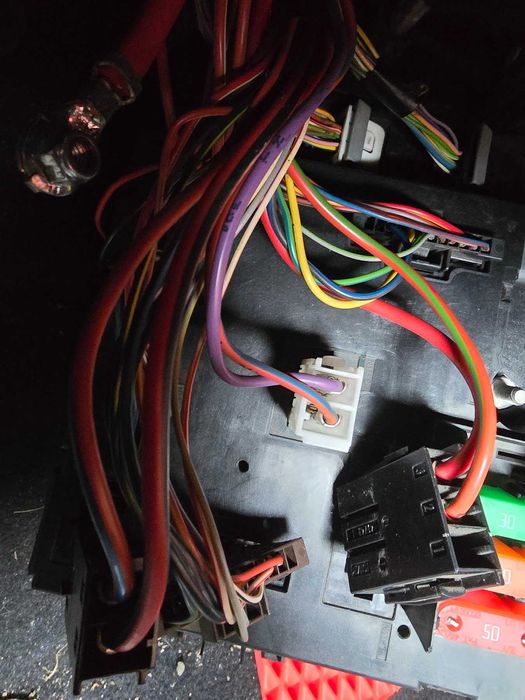 Автомеханик автоэлектрик диагностика выезд к месту поломки Киев