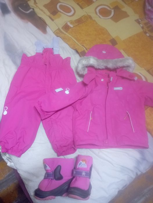 Продам зимний комбинезон Reima