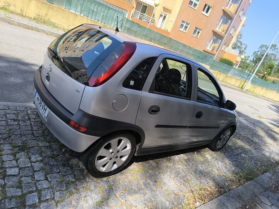 Vendo Opel corsa foto 4