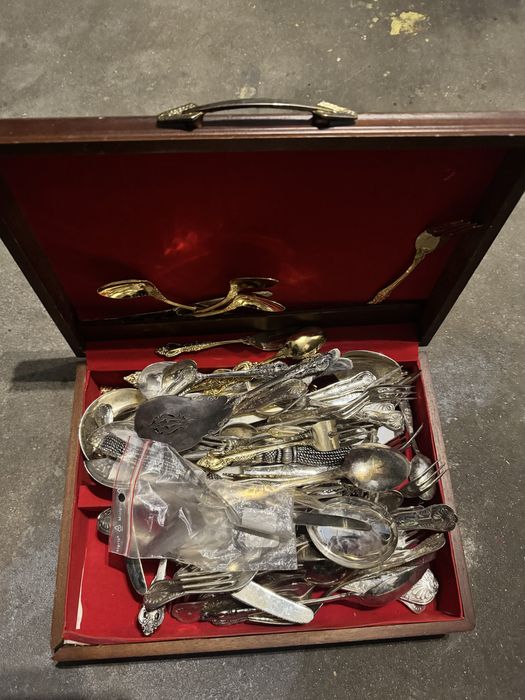 Faqueiro com duas variedades