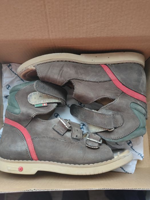 Ортопедичні босоніжки