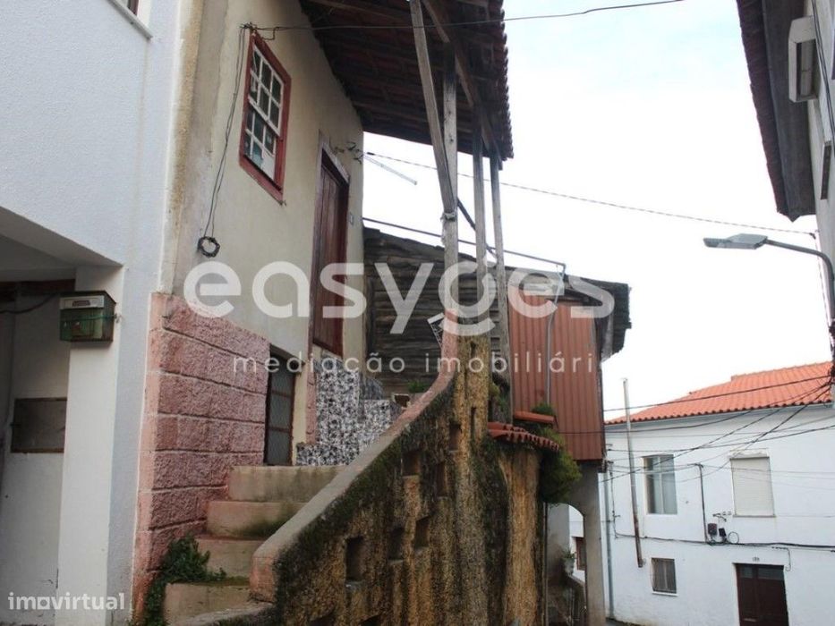 Moradia Tipologia T2 Unifamiliar inserida na vila do Tortosendo