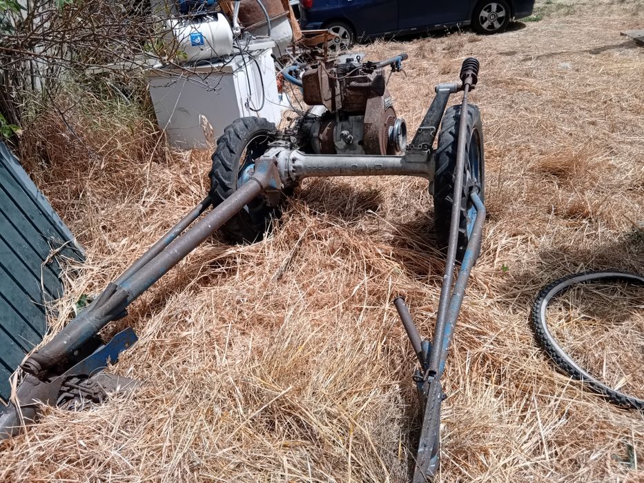 Vendo ceifeira 3 rodas