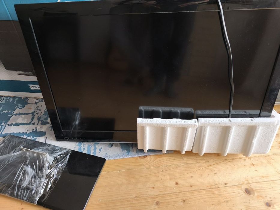 Telewizor Sharp  32"