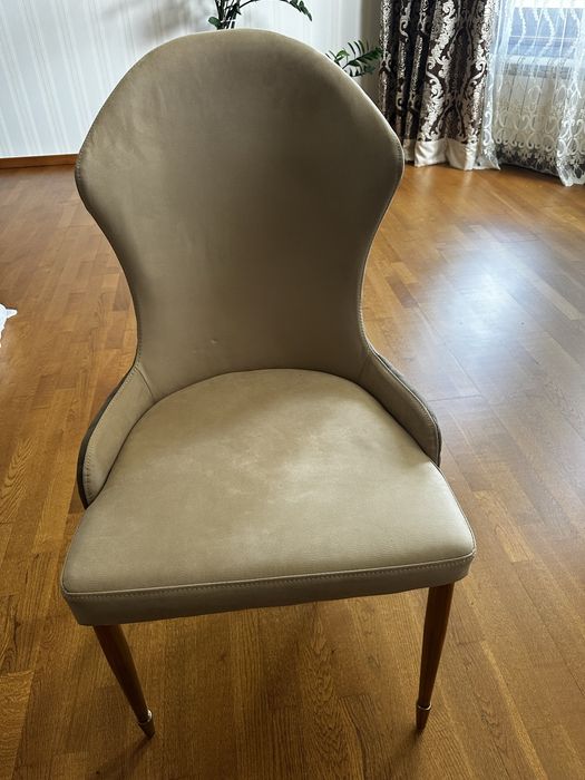 Стілець для кухні, залу. Дуже зручні і стильні