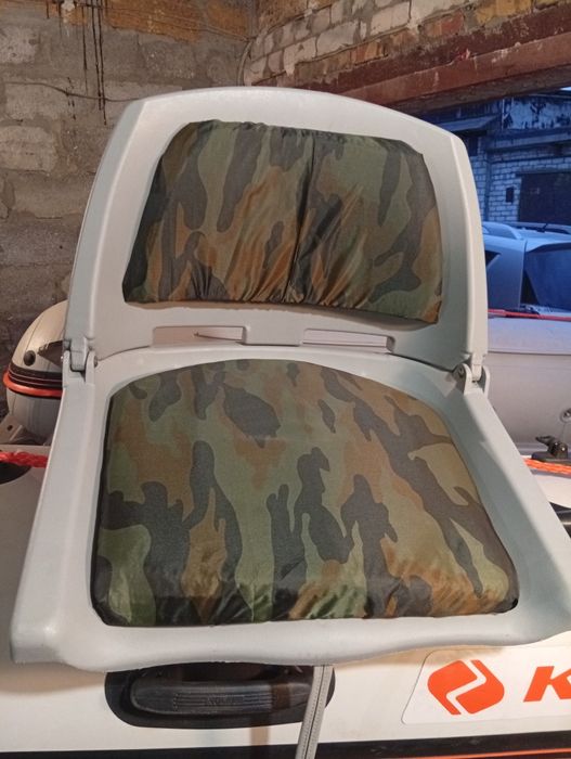 Продаю поворотное кресло для лодкии