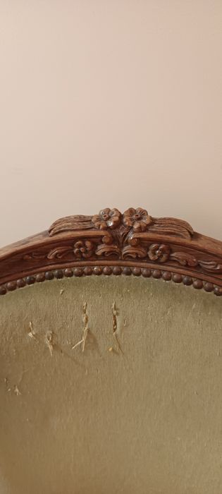 Cadeira antiga para restauro