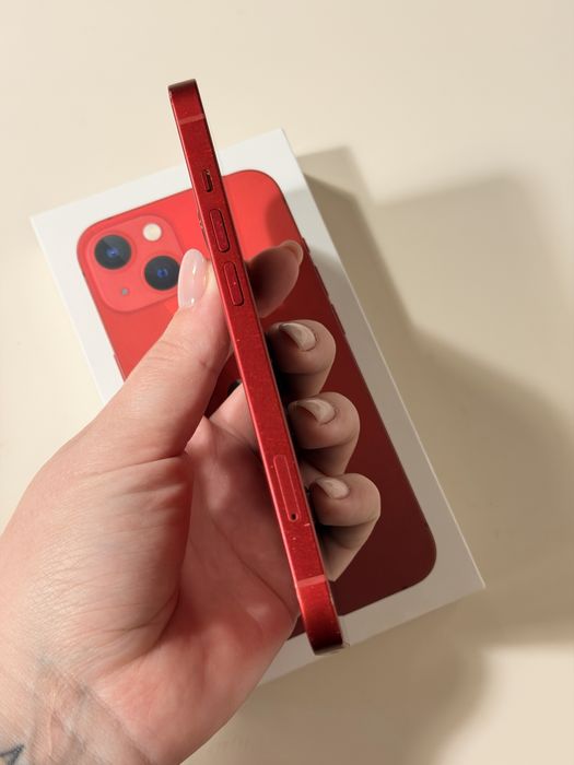 iPhone 13 red 256гб
