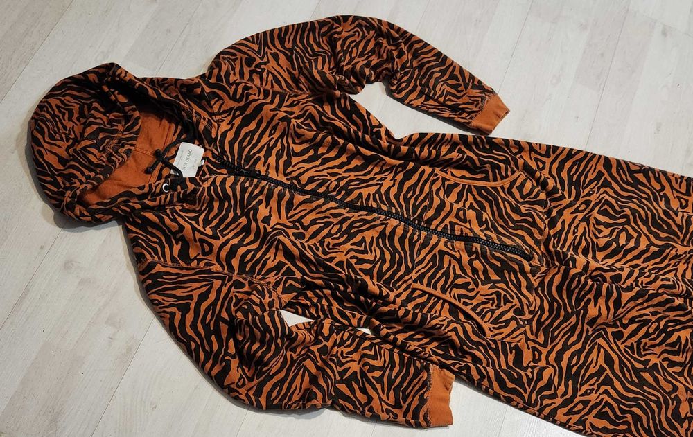 strój tygrysek tygryska tygrys zoo kombinezon M NR 133