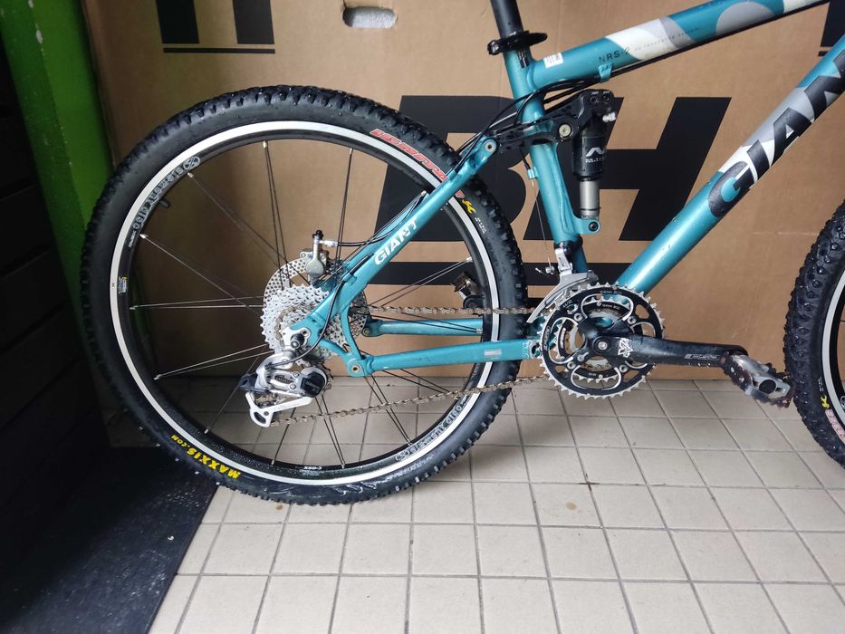 Giant suspensão total