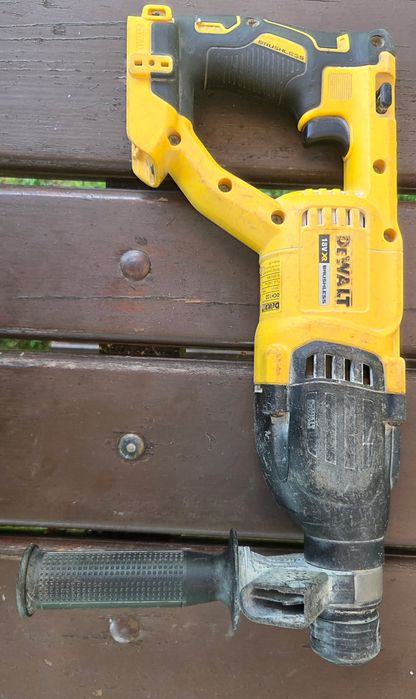 Młotowiertarka  DeWalt DCH 133
