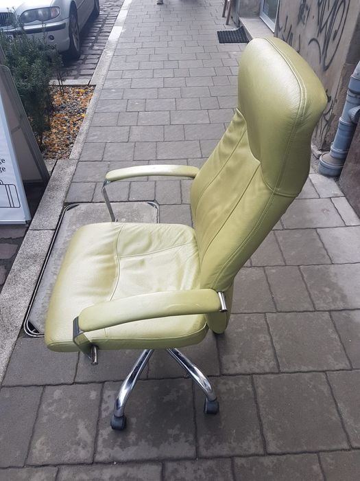 Fotel biurowy skórzany
