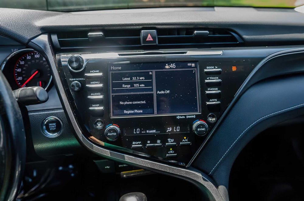 Toyota Camry XLE      2020