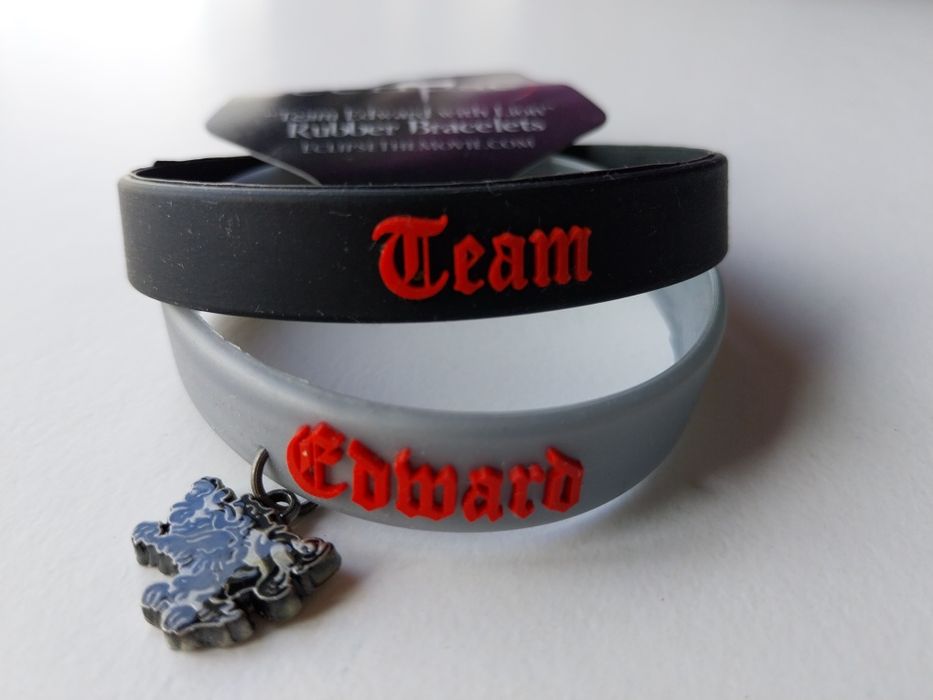 Twilight Crepúsculo Eclipse bracelete Team Edward com lobo - NECA NOVO