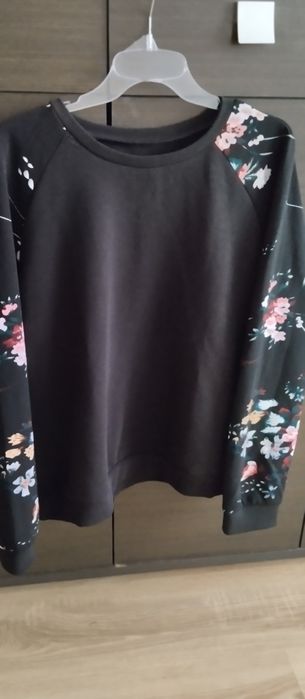 Bluza z rękawami w kwiaty
