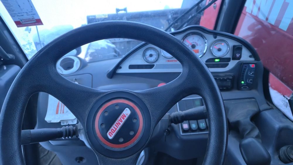 Manitou з малим напрацюванням 3700мтг