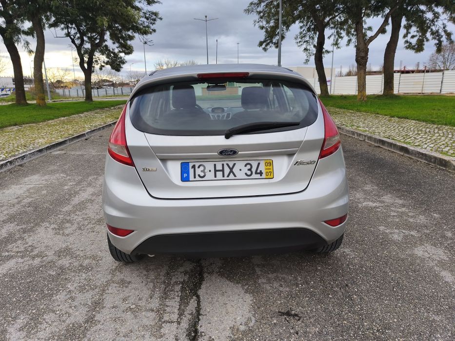 Ford Fiesta 1.4 TDCi  - 2009 - Económico e Fiável