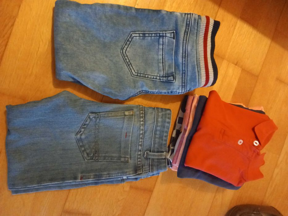Lote de Roupas/ Calçado de menino 3-4anos