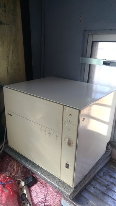 Máquina de lavar loiça marca Bosch
