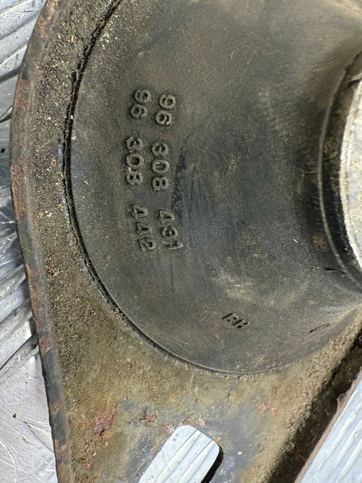 Подушка опора двигателя правая daewoo nubira 96308431