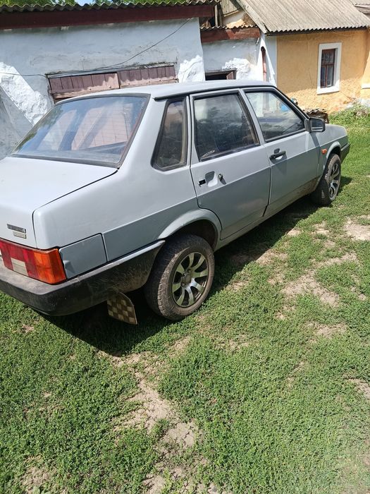 Продам ваз 21099