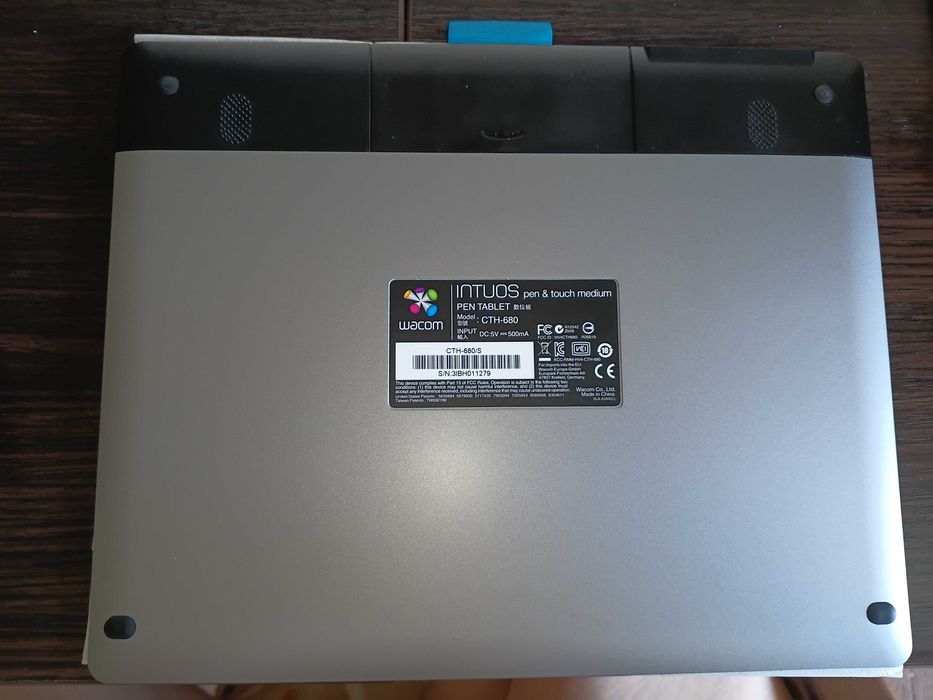 Графічний планшет Wacom Intuos Medium (CTH-680S) • Повний комплект!