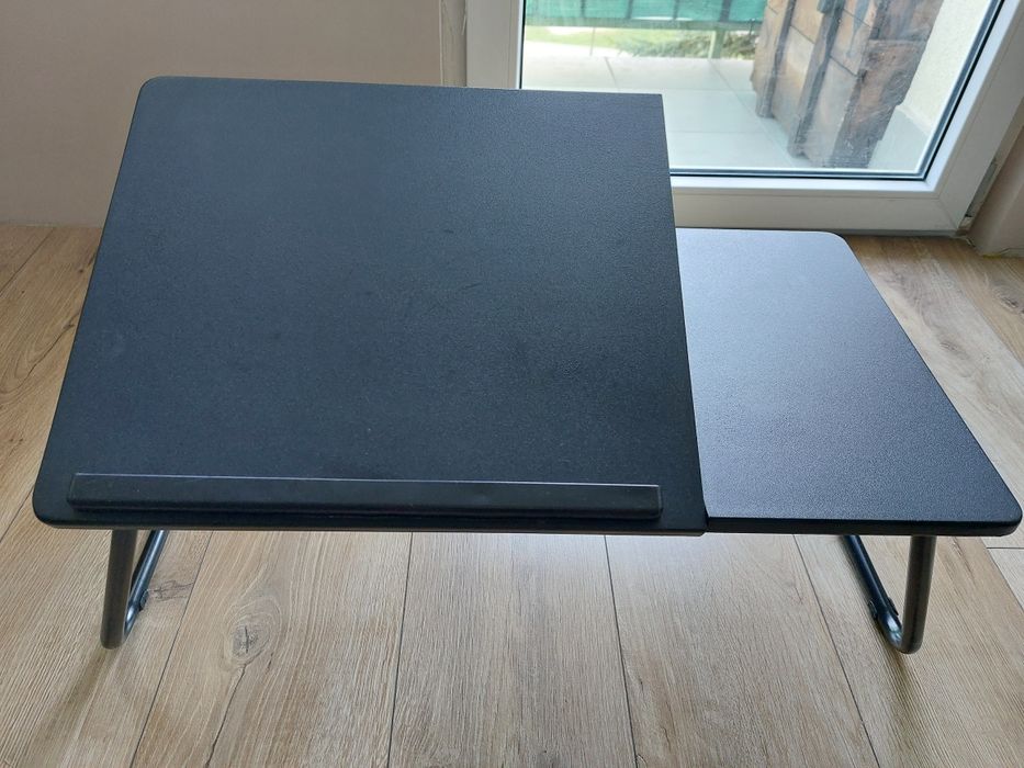 Stolik pod laptopa regulowany czarny