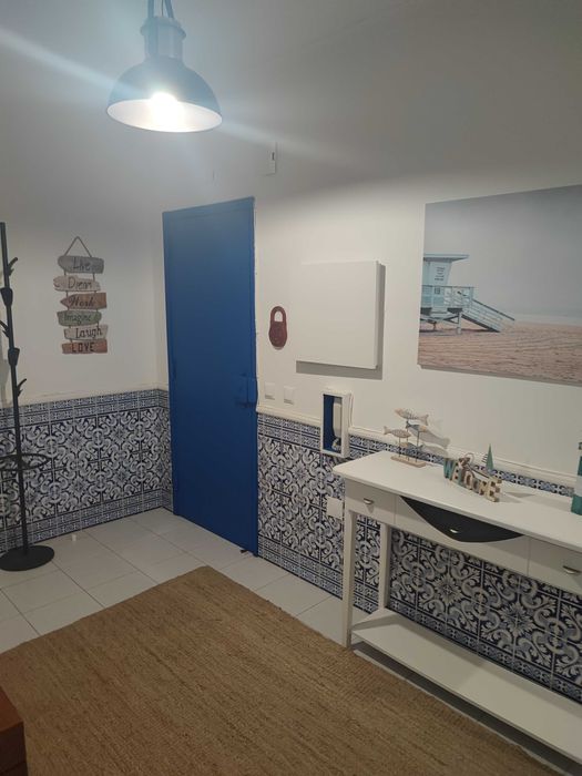 Alugo Quarto - Moita