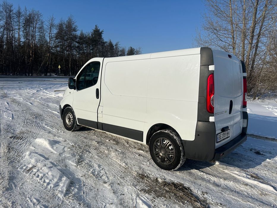 Рено трафік 2011 рік