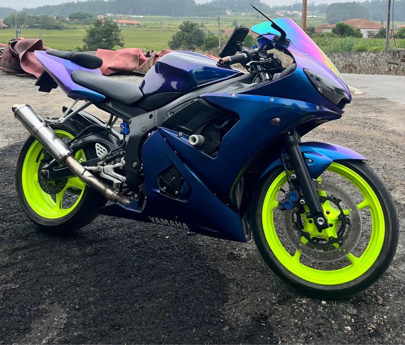 Yamaha R6 2004 Moto