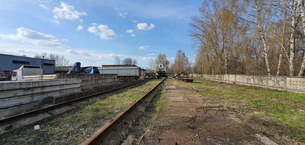 Продам пром базу з ЖД Гілкою та  краном вул. Квітнева