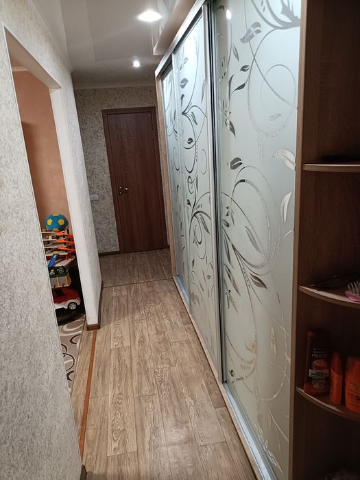 Здам подобово 2-х кімнатну квартиру.