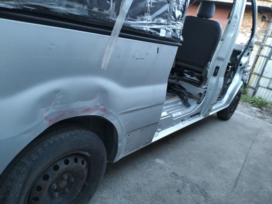 Renault Trafic 2 кузов, двері, ляда, салон