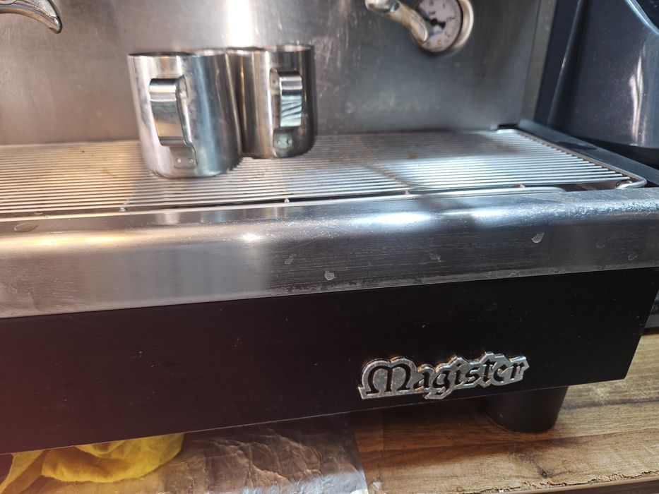 Кофемашина профессиональная Magister
