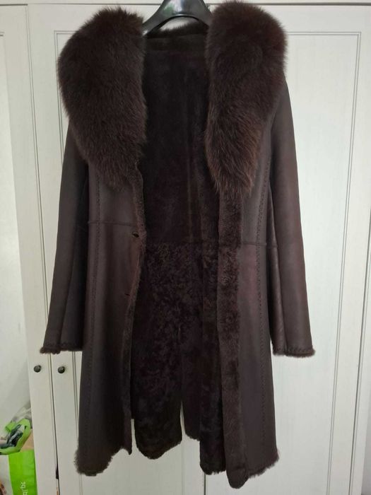 Casaco de pele e pêlo verdadeiro/ True fur coat