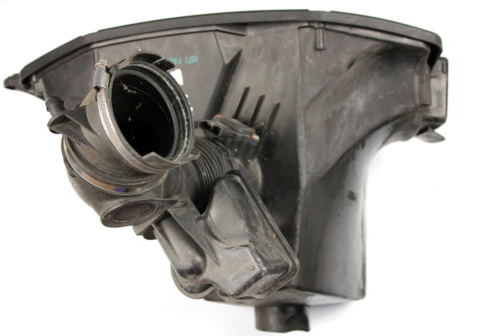 Obudowa filtra powietrza 7555287 z przepływomierzem BMW E90 E91 benzyn