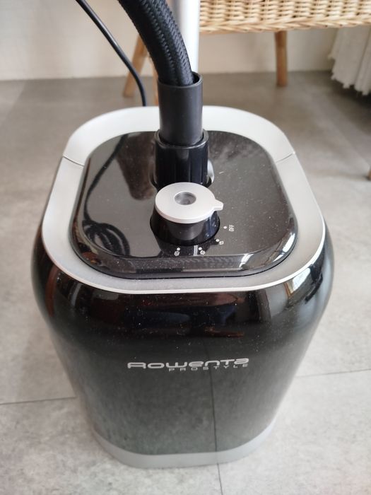 Máquina de Engomar a Vapor ROWENTA Pro Style Care