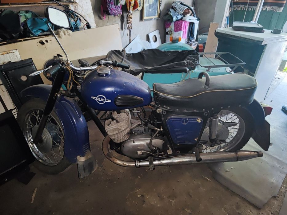 Мотоцикл з коляскою