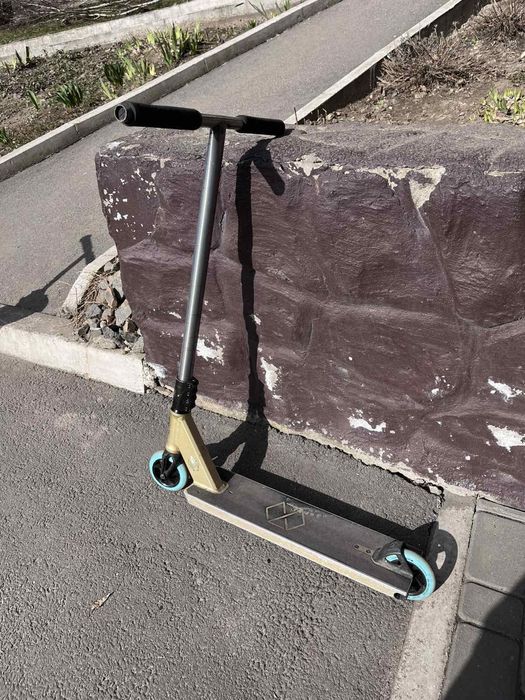 Дитячий трюковий самокат