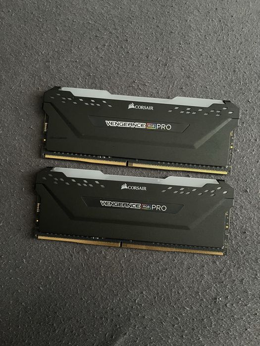 Pamięć Corsair Vengeance RGB PRO
